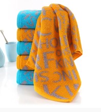 스킨케어를 위해 세안 수건을 사용하는 방법은 무엇입니까?